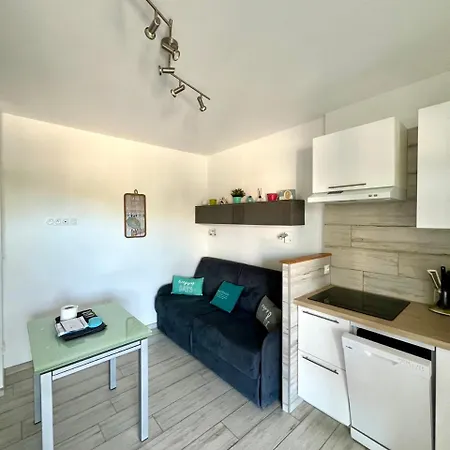 Lejlighed 4 People And Parking *