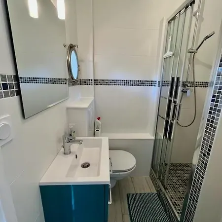 דירה 4 People Parking And *