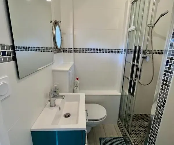 Lejlighed 4 People And Parking *